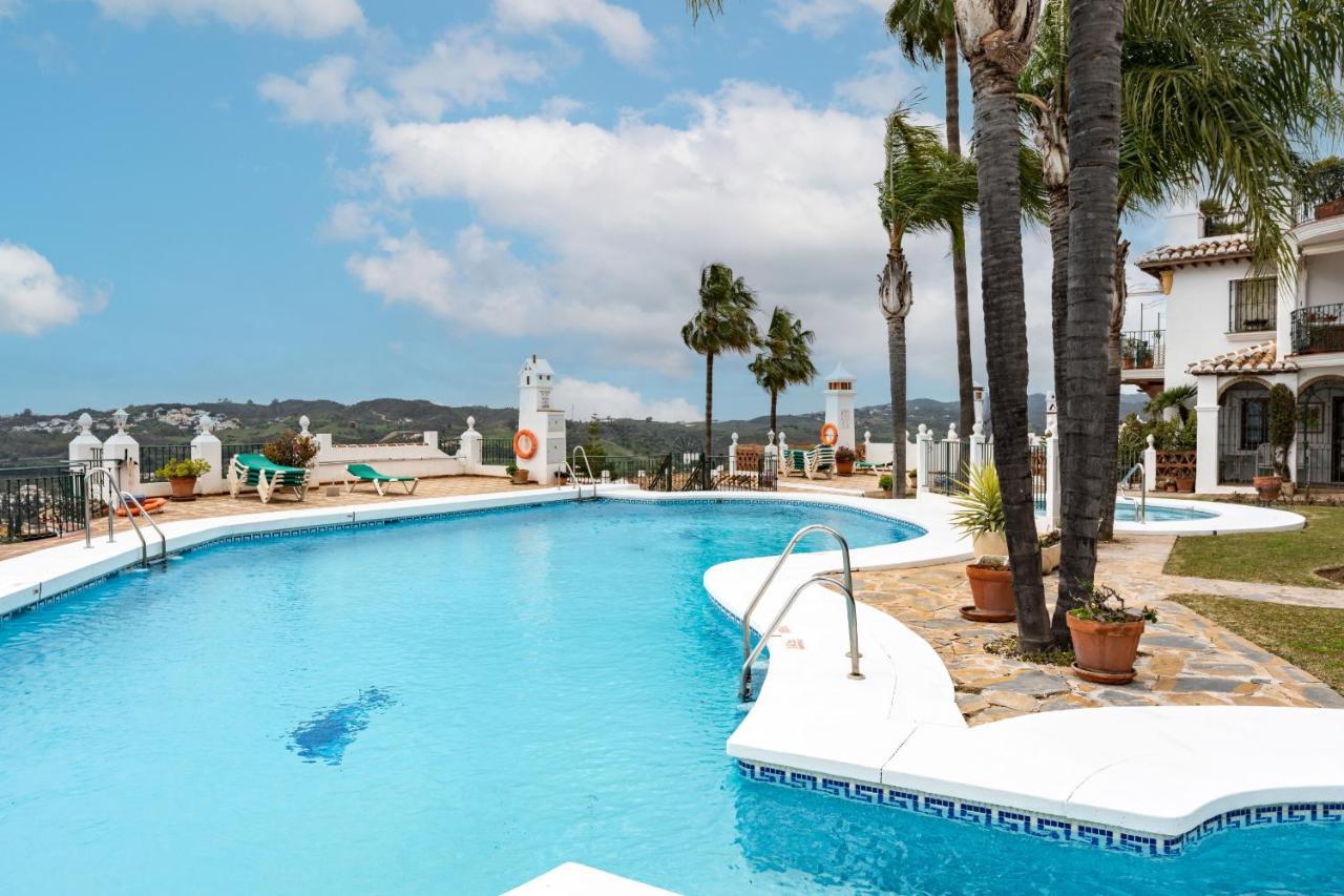 Malagasuite Mijas Golf Panoramic Views 푸엔히롤라 외부 사진